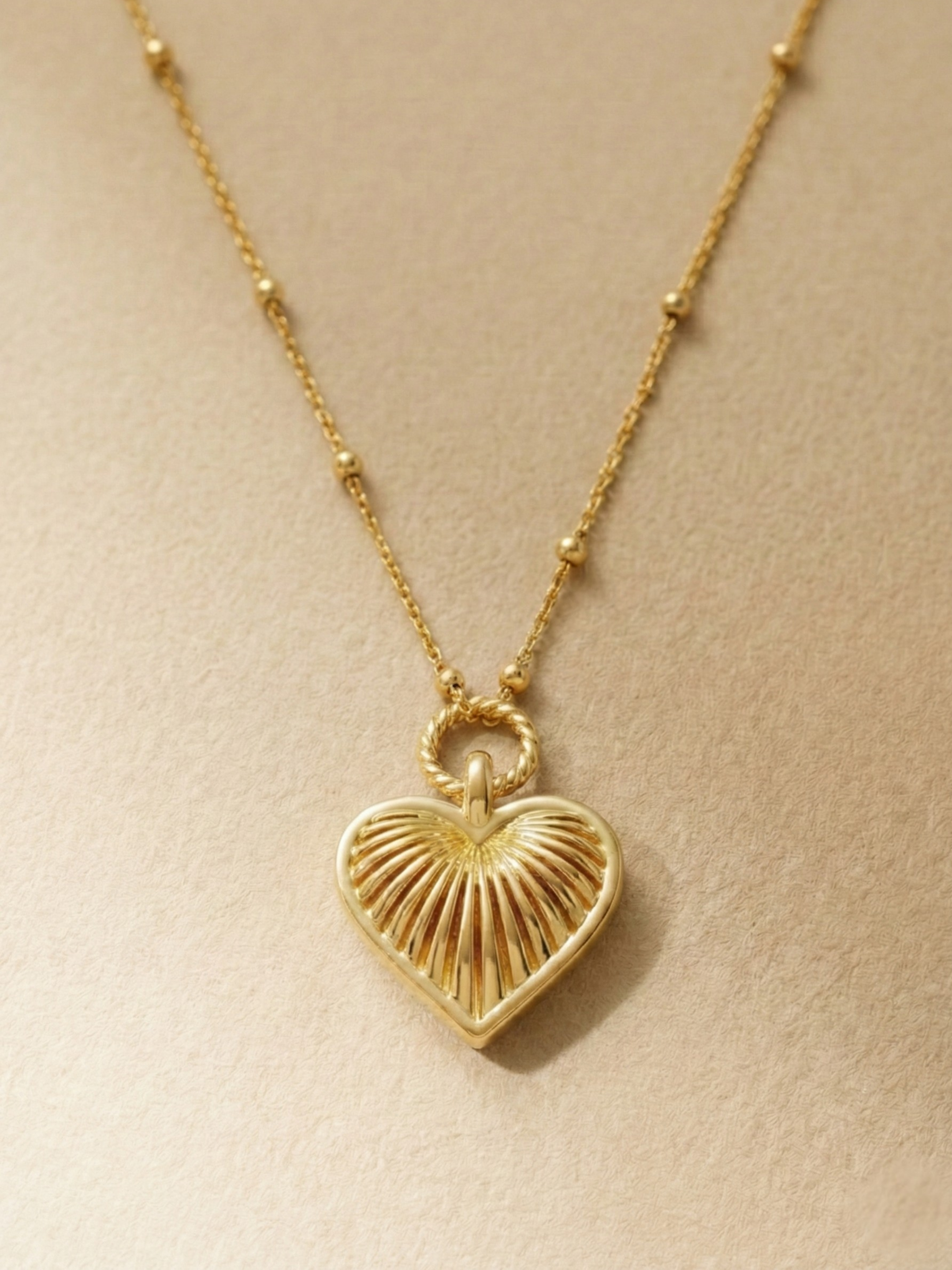 Héritage Cœur Rayonnant - Collier